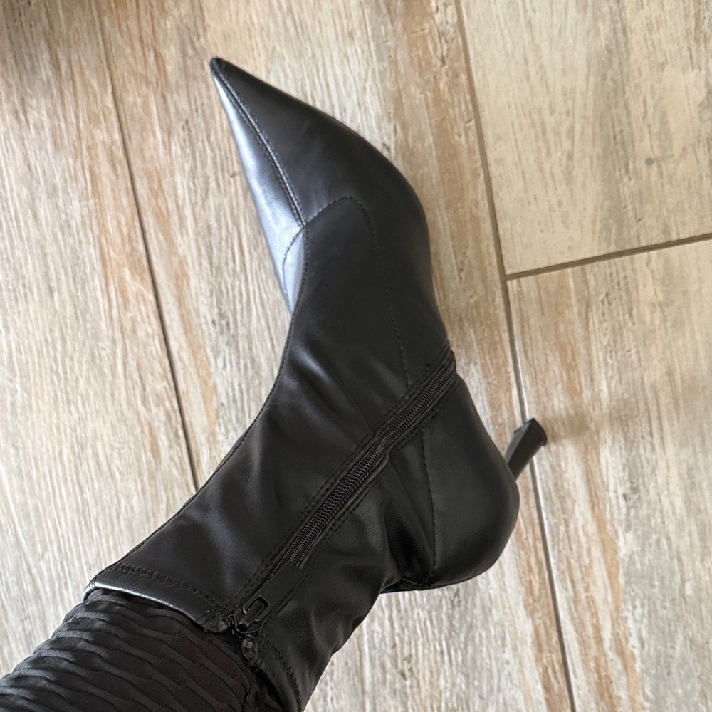 stradivarius Black Pointed Toe Ankle Stiletto Boots